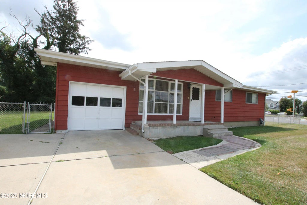 2 Kenneth Terrace, Neptune Township