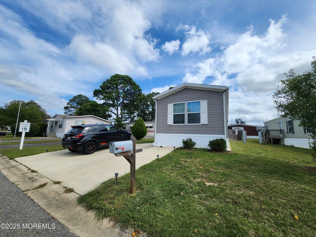 43 Martin Drive, Whiting