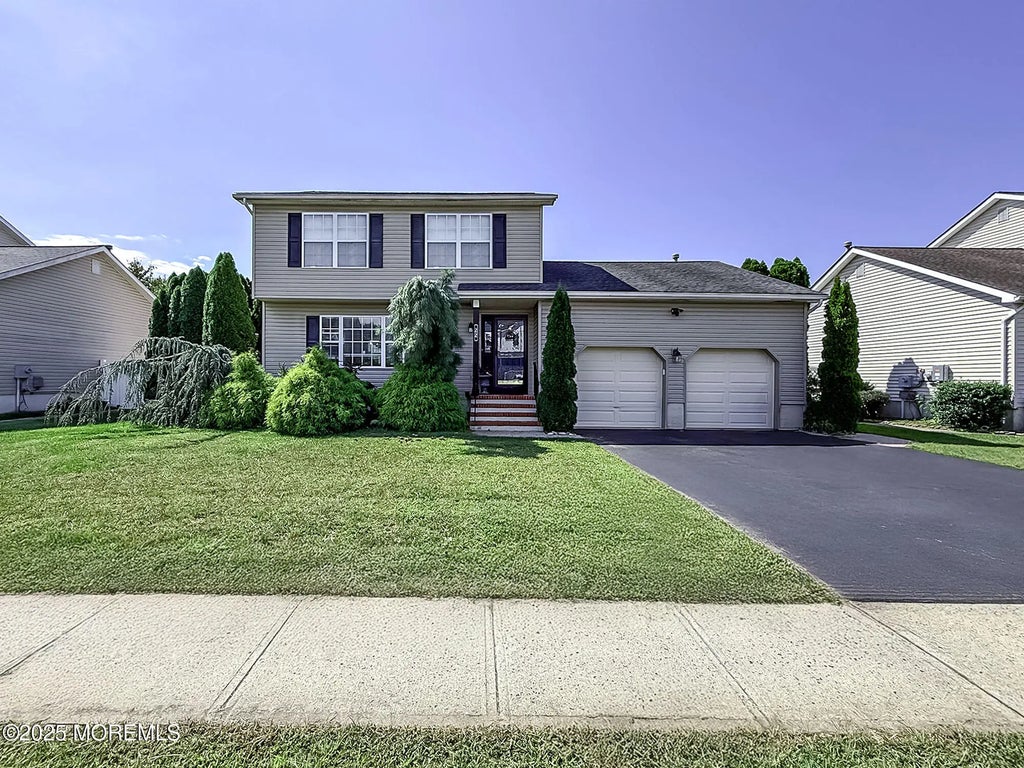 22 Abraham Drive, Howell