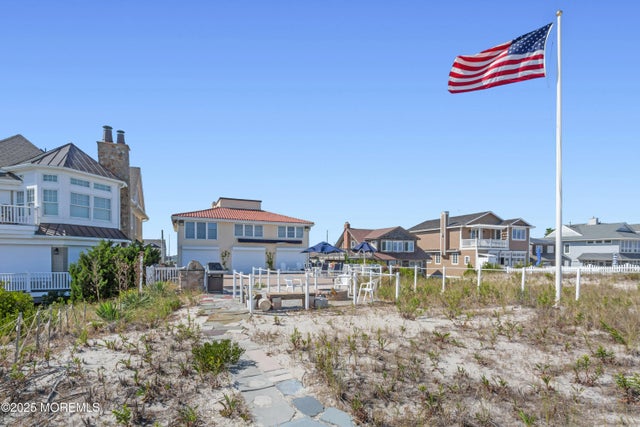 150 Sunset Lane, Mantoloking