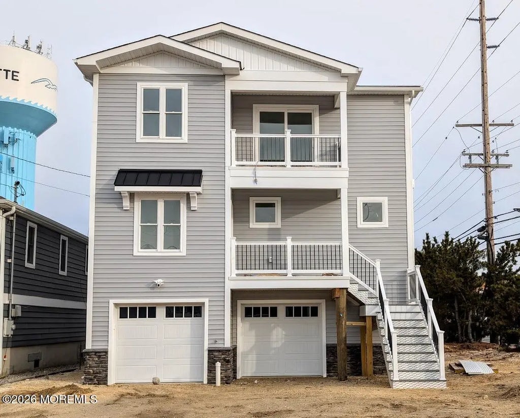 113 New Brunswick Avenue, Lavallette