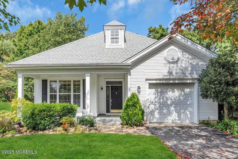 18 Evergreen Springs Drive, Lakewood