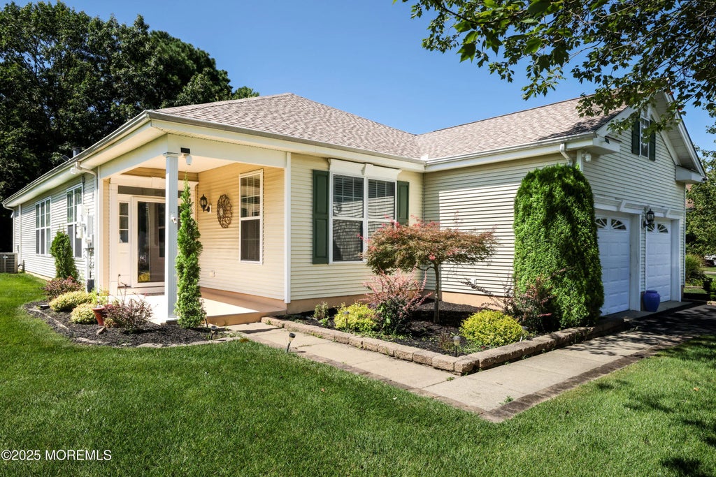 15 Shady Stream Road, Barnegat