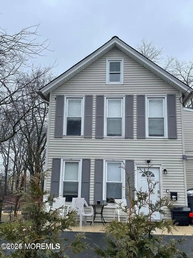 642 Holmdel Road, Hazlet