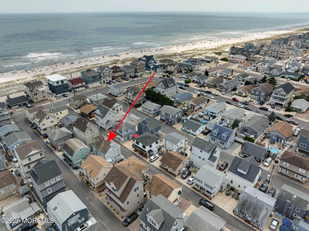 18 Coronado Road, Lavallette