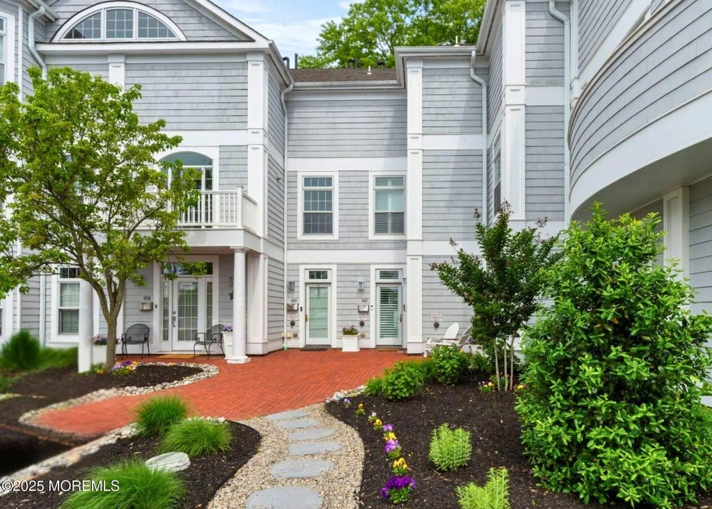 162 Main Street, Manasquan