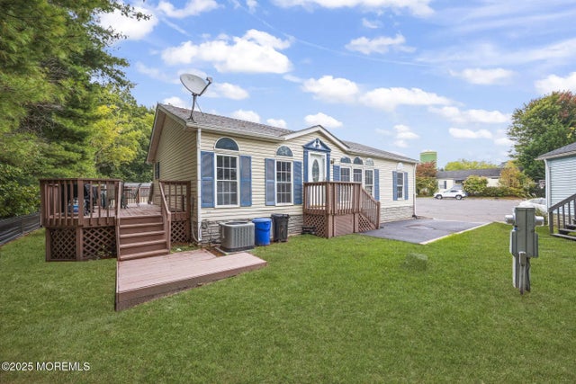 12 Alydar Court, Howell