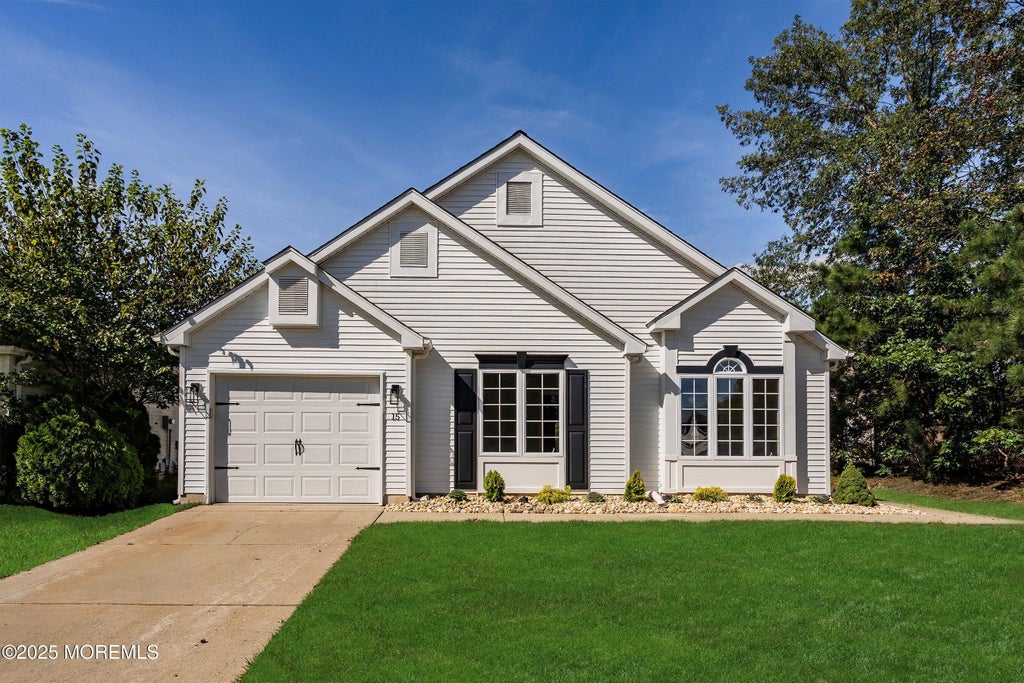 15 Penny Lane, Jackson