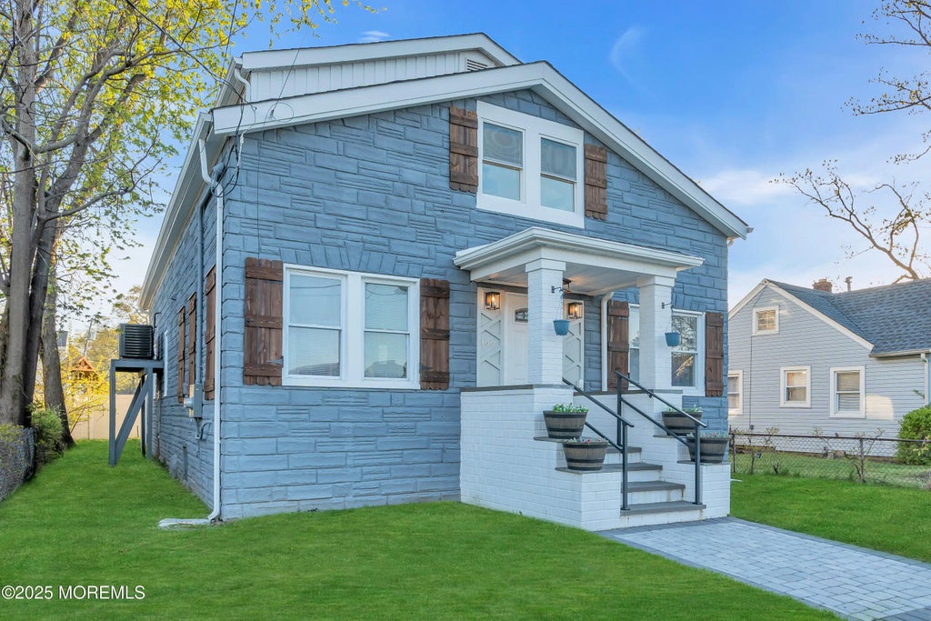 166 Shore Boulevard, Keansburg