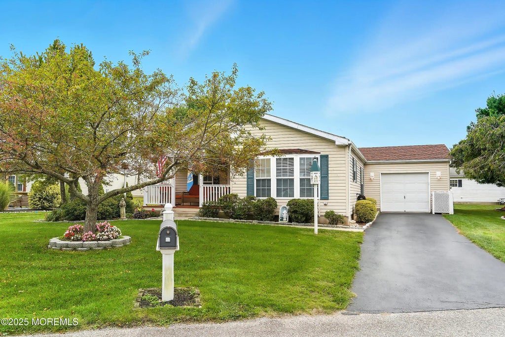75 Perry Lane, Manahawkin