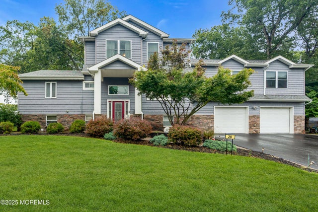 28 Princeton Drive, Howell