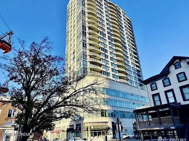1 Spring Street 2204, New Brunswick