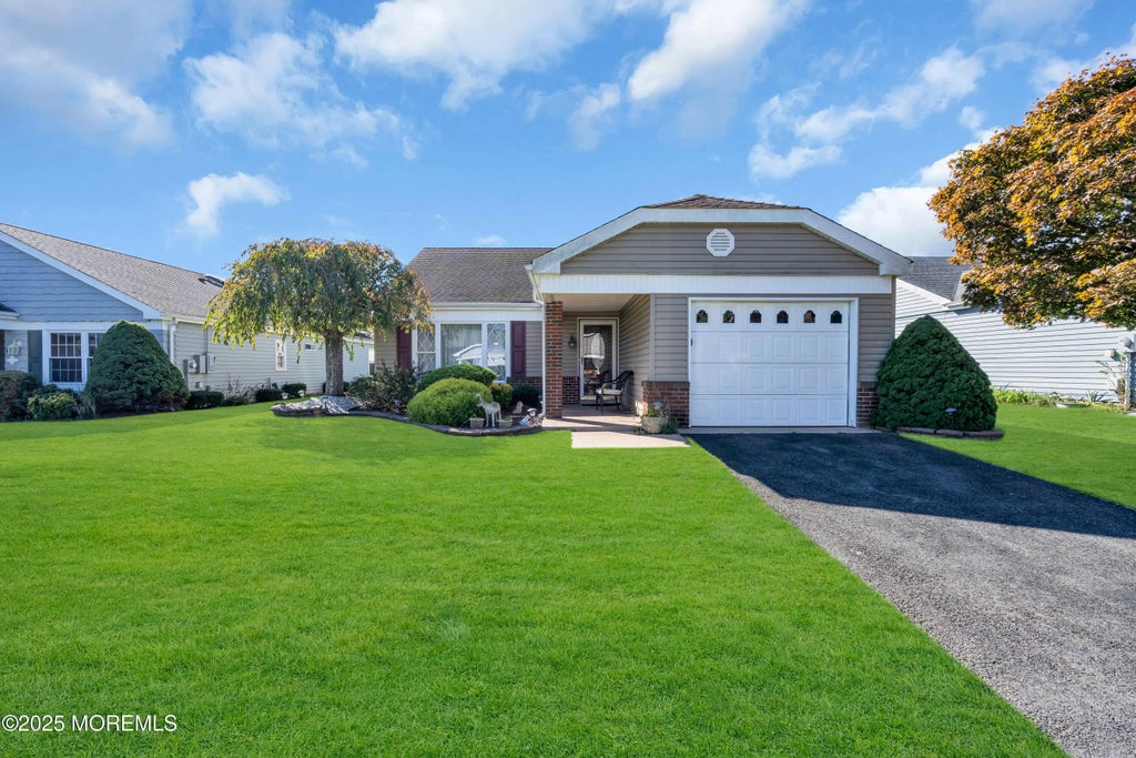 71 N Buckingham Drive, Manchester