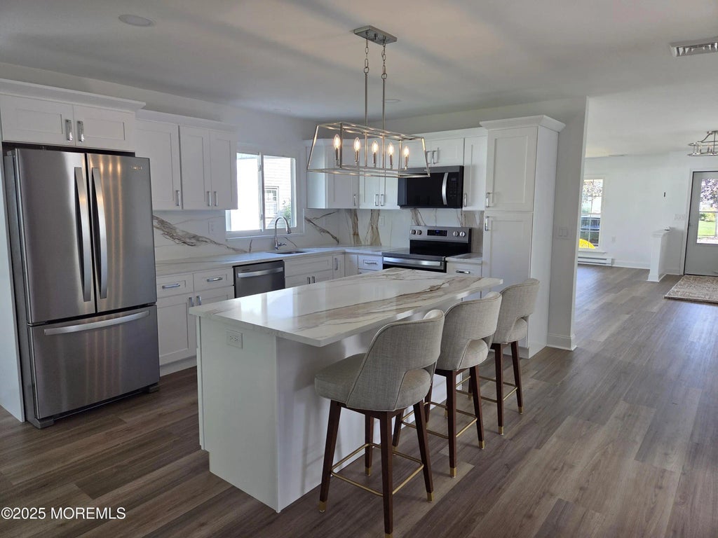 93 Mansfield Avenue, Manchester