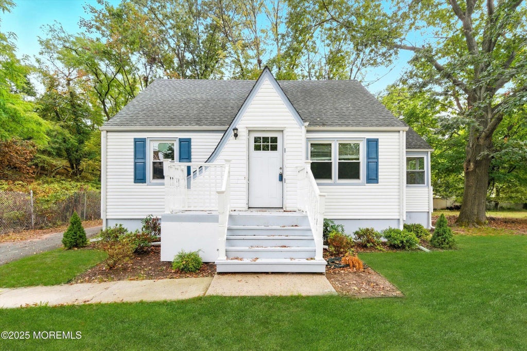 174 Alcoa Avenue, Edison