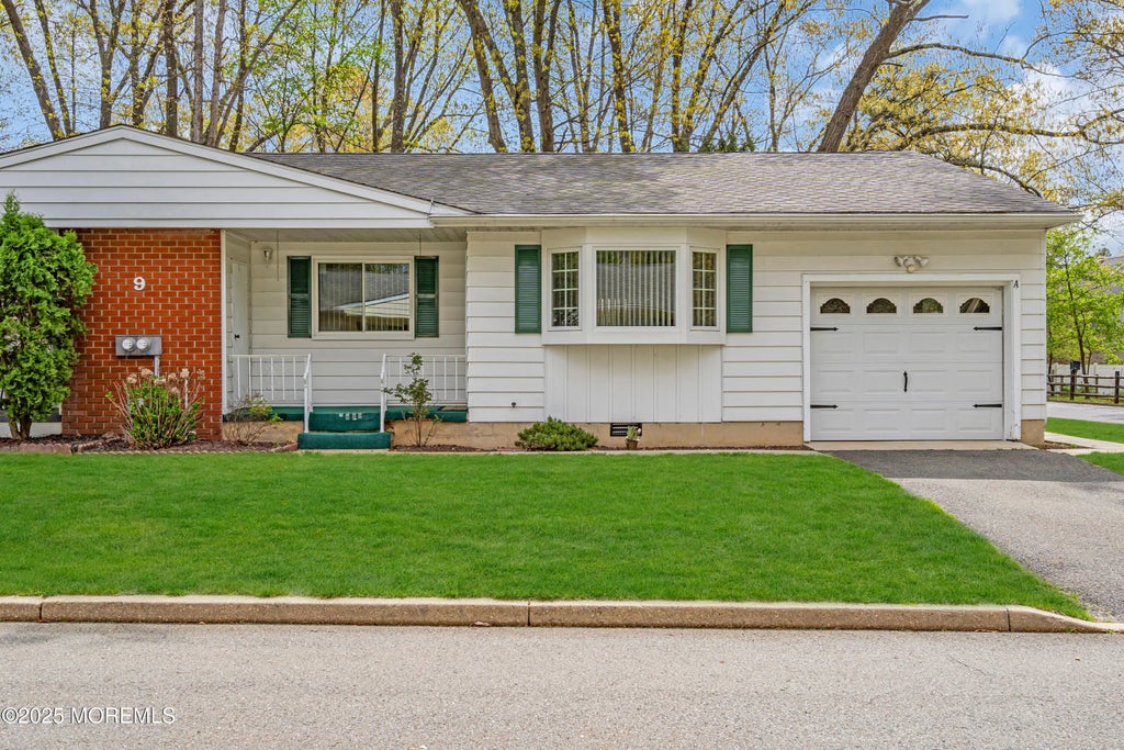 9 Oklahoma Way A, Whiting