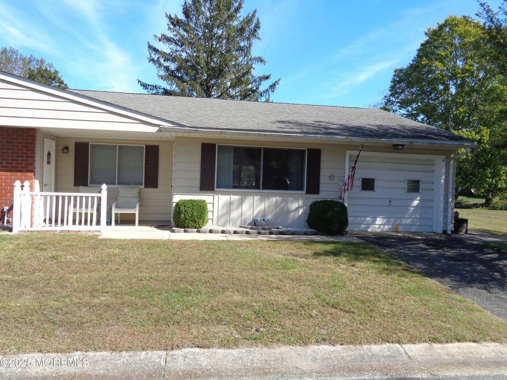 15 Alaska Avenue A, Whiting