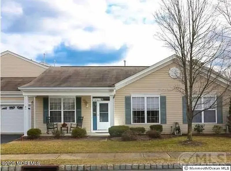 41 Greylawn Drive, Lakewood