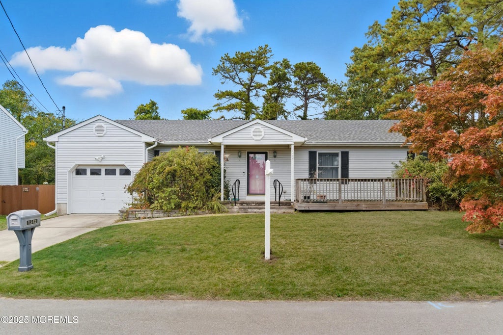 1312 Spar Avenue, Beachwood