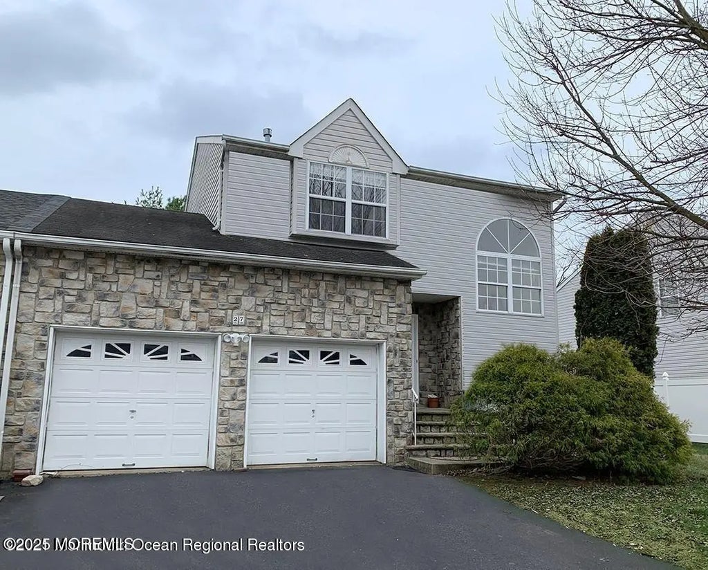 27 Barn Swallow Boulevard, Marlboro