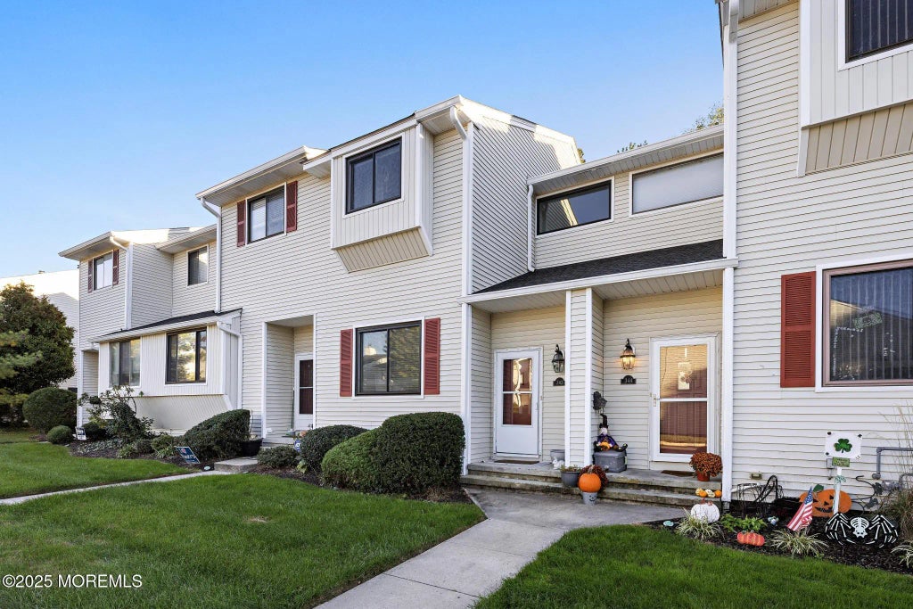 343 Middlewood Road, Middletown