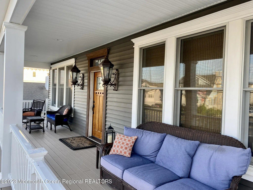 447 E Main Street, Manasquan