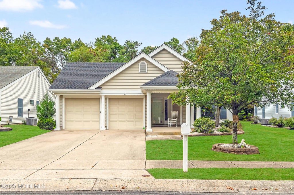 511 Waterford Drive, Manchester