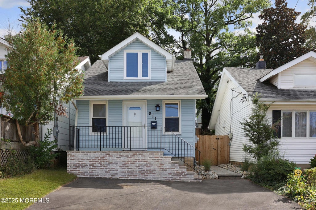 811 Shore Concourse, Keyport