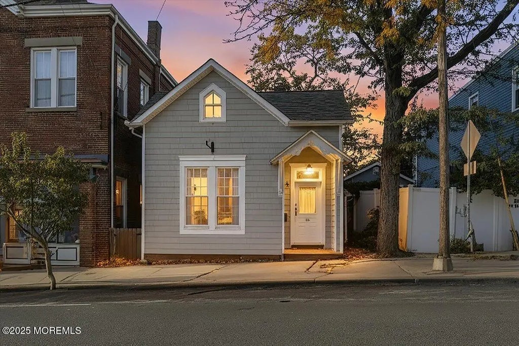 55 E Front Street, Keyport