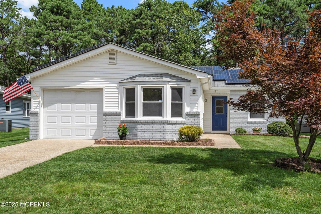 97 Yorkwood Drive, Brick