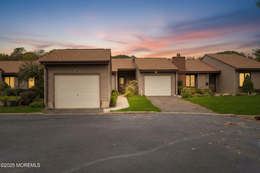 38 Concord Court, Red Bank