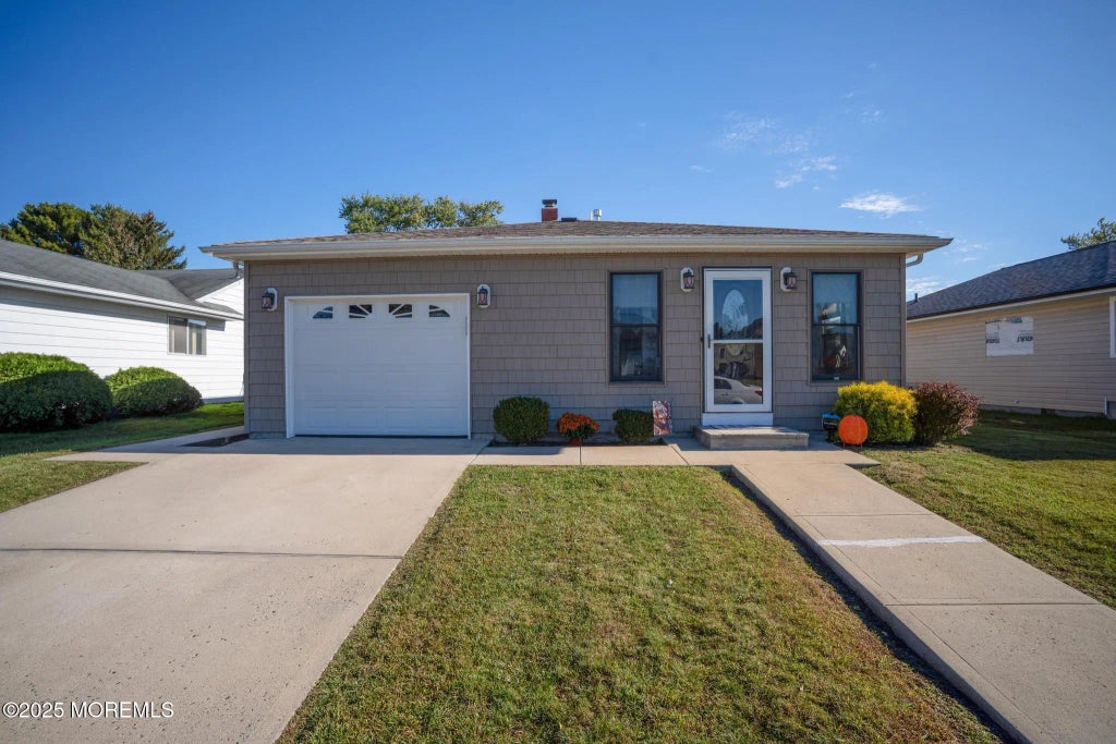 66 Liberta Drive, Toms River