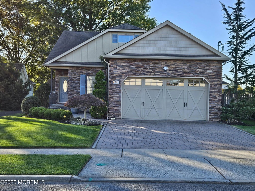 90 Saint Peters Place, Keyport