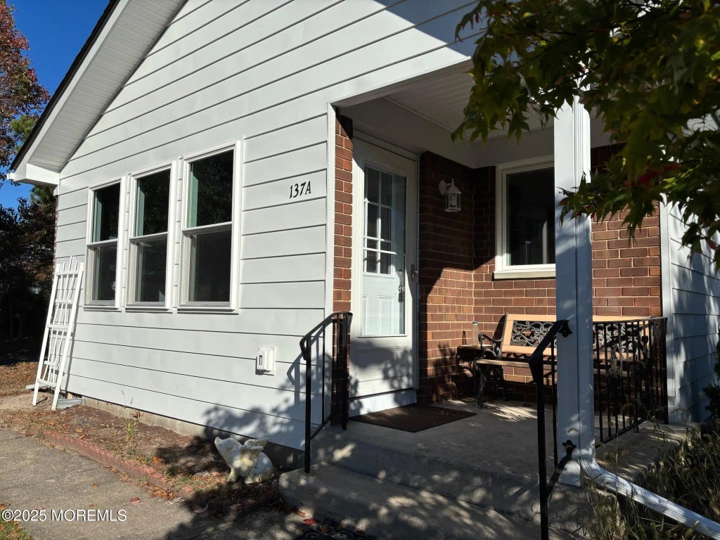 137 Hudson Parkway A, Whiting