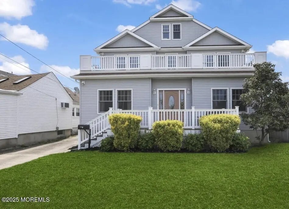 2207 Main Street, Lake Como