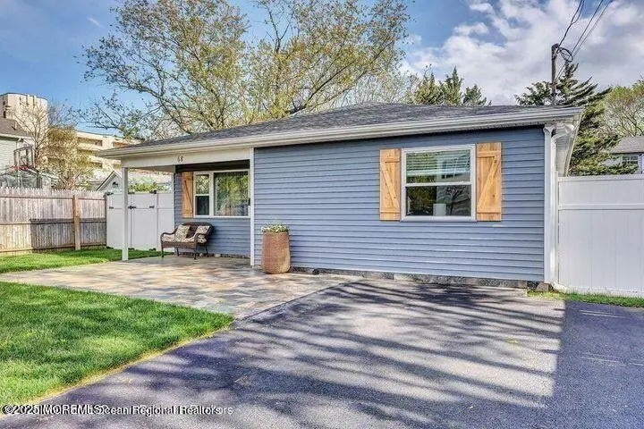 68 Berry Place, Long Branch