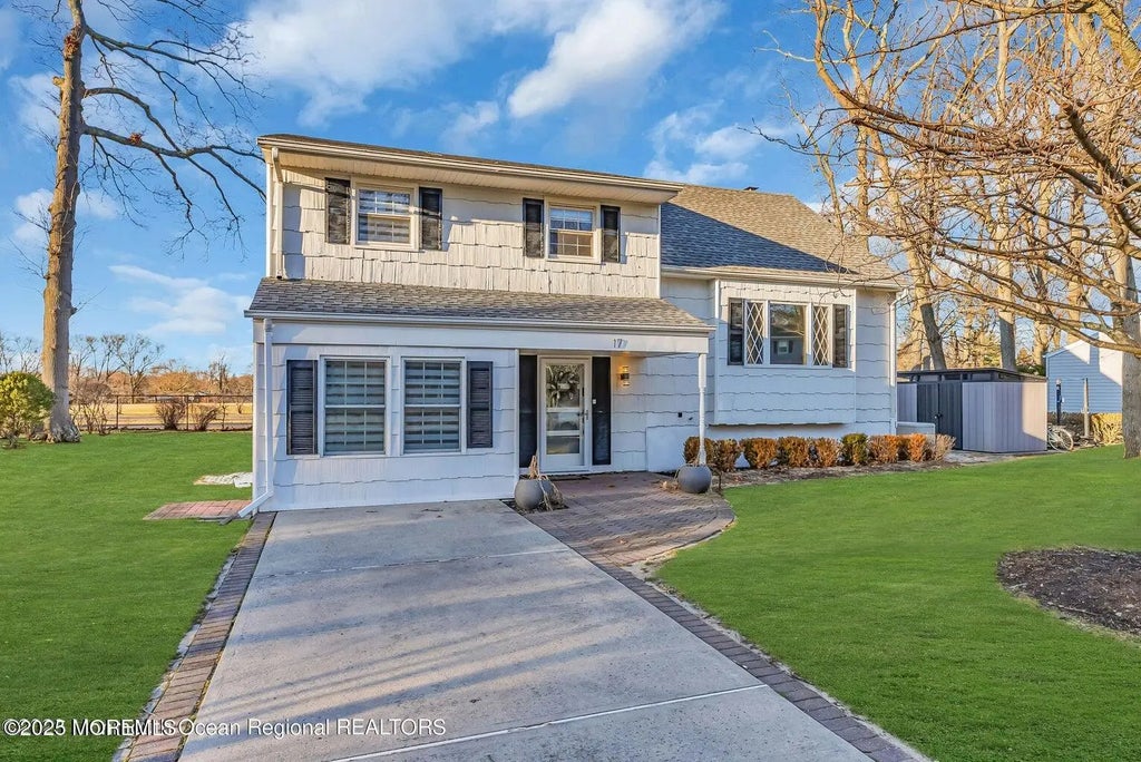 17 Roslyn Drive, Oakhurst