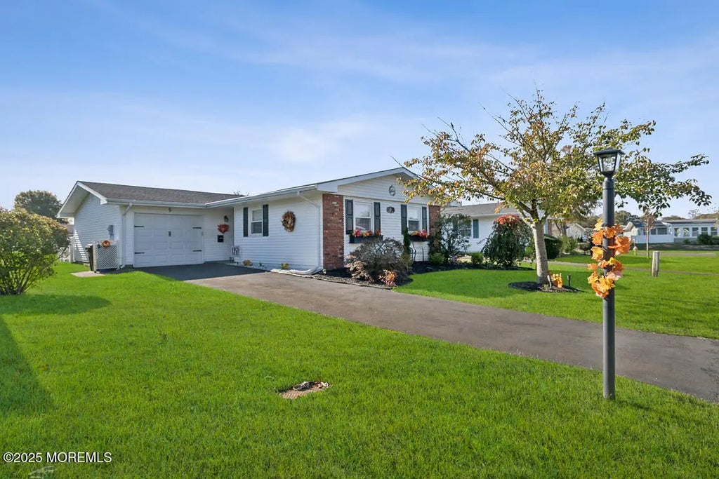 5 Phillips Road, Brick