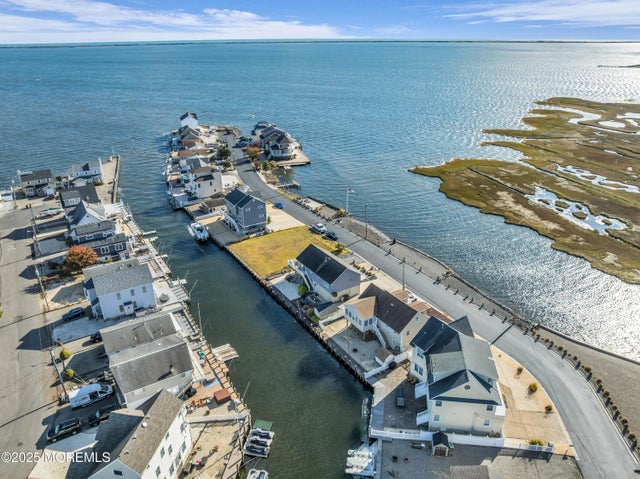 257 Sandlewood Drive, Bayville