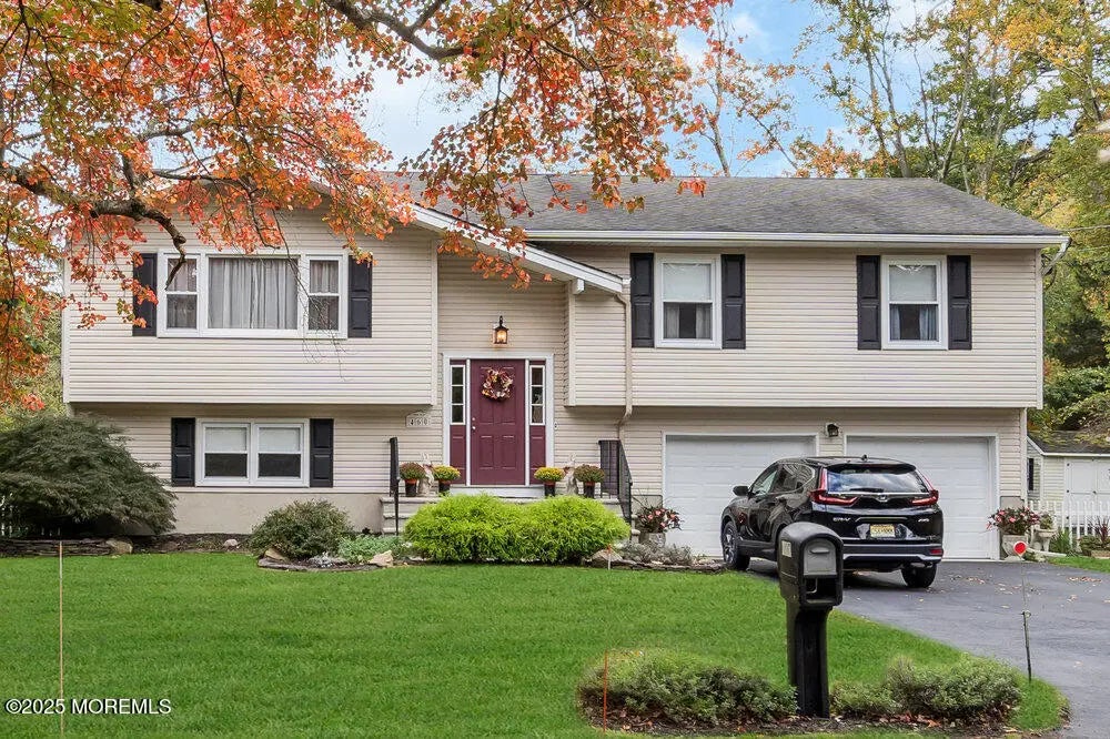 460 Alexander Avenue, Howell