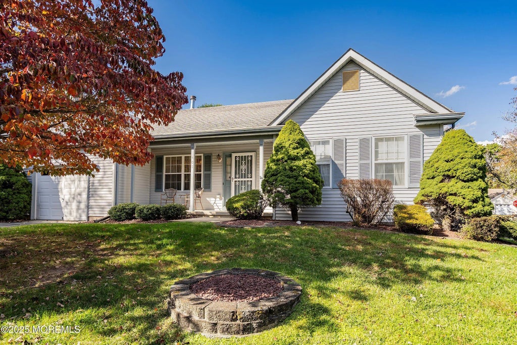 401 Lily Court, Whiting