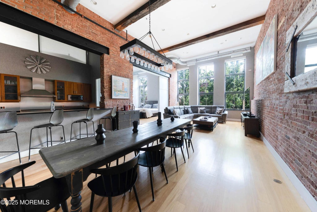 610 Clinton Street 2e, Hoboken