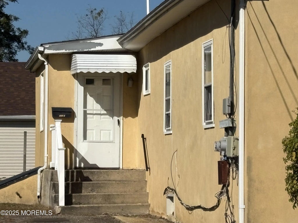 672 Shore Concourse B, Keyport