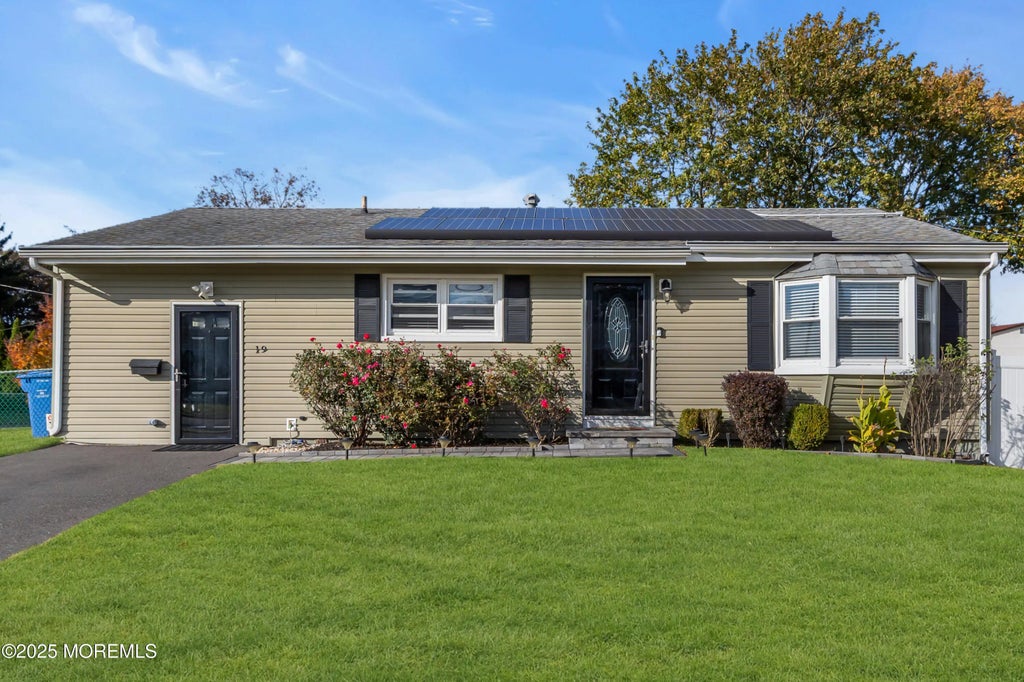 19 Cypress Drive, Parlin