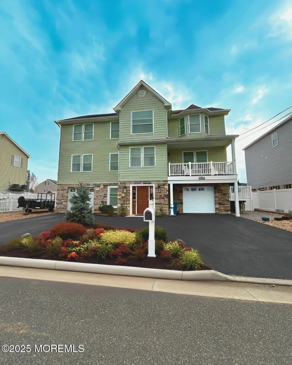 425 Bayview Avenue, Union Beach