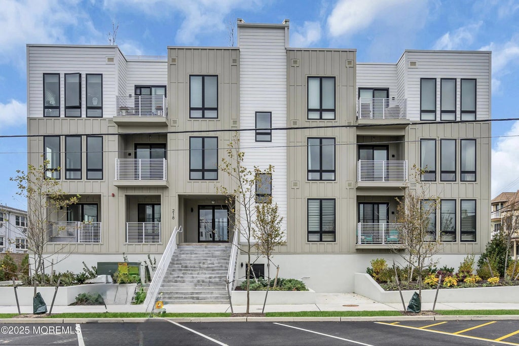 218 3rd Avenue 304, Asbury Park