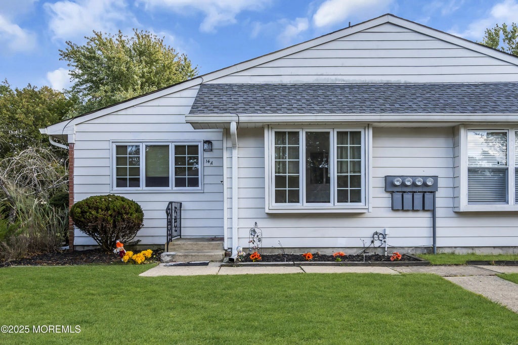 14 Betsy Ross Lane A, Whiting