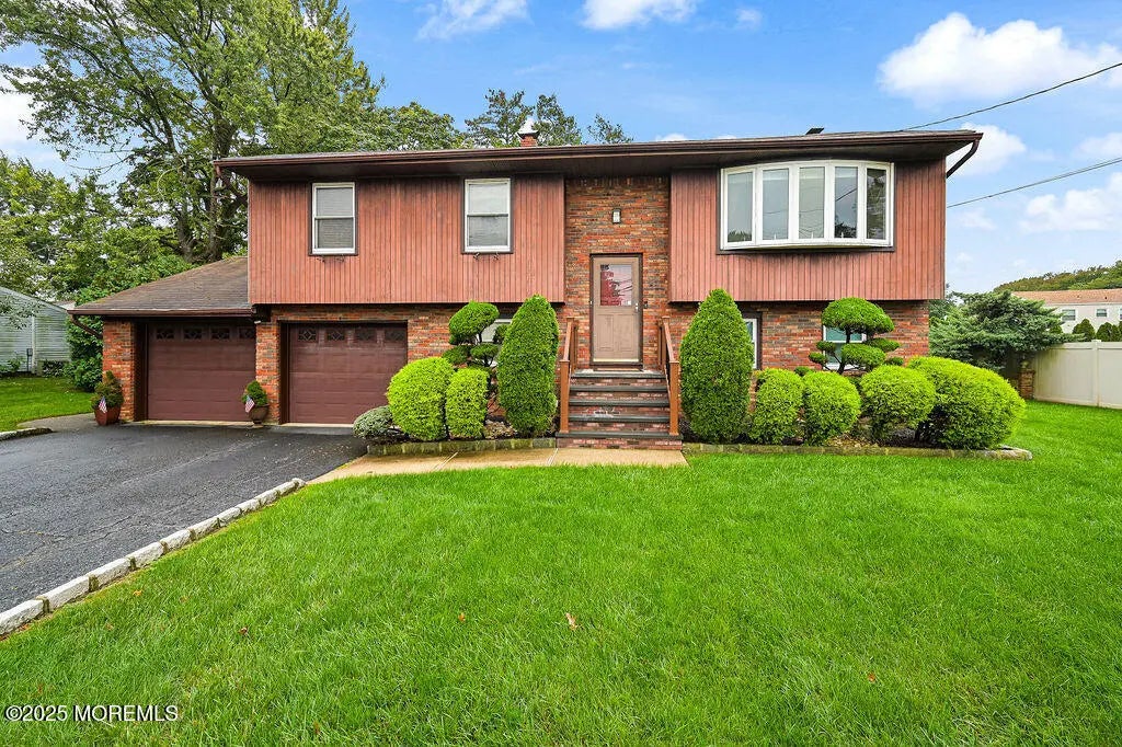 308 Stone Road, Hazlet