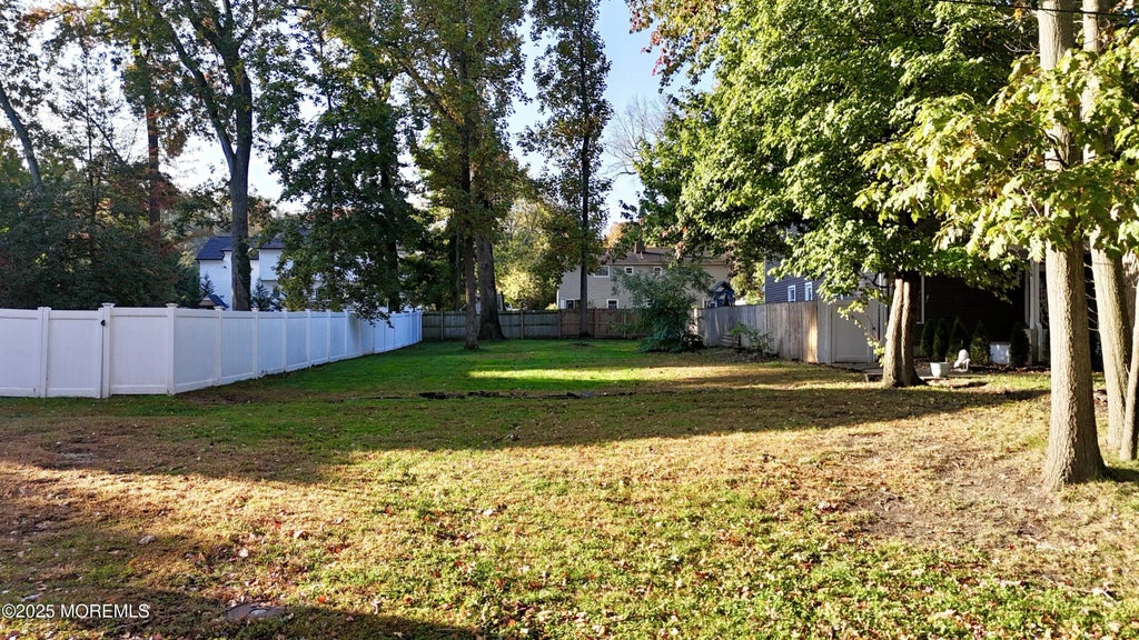 125 Oakland Avenue, Atlantic Highlands