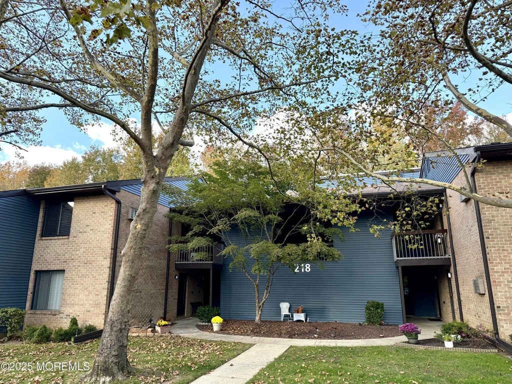 218 Medford Court A, Manalapan